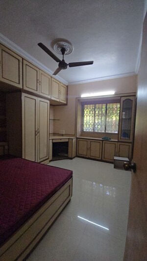 Room in 2 BHK Apartment at Vashi Sector 12 – for Rent