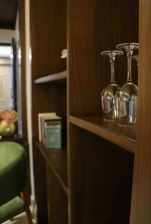 Furnished Amenities in 4 BHK Builder Floor at Bhagirathi Puram – for Rent