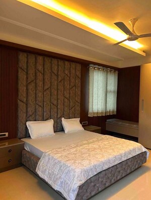 Bedroom in 4 BHK Builder Floor at Bhagirathi Puram – for Rent