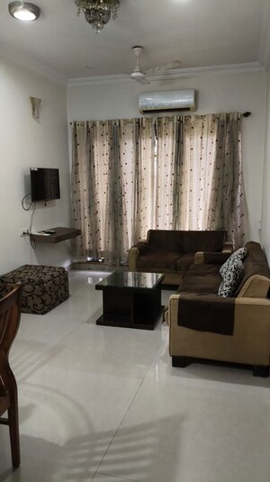 1 BHK Apartment For Rent in K Raheja Heights, Malad East
