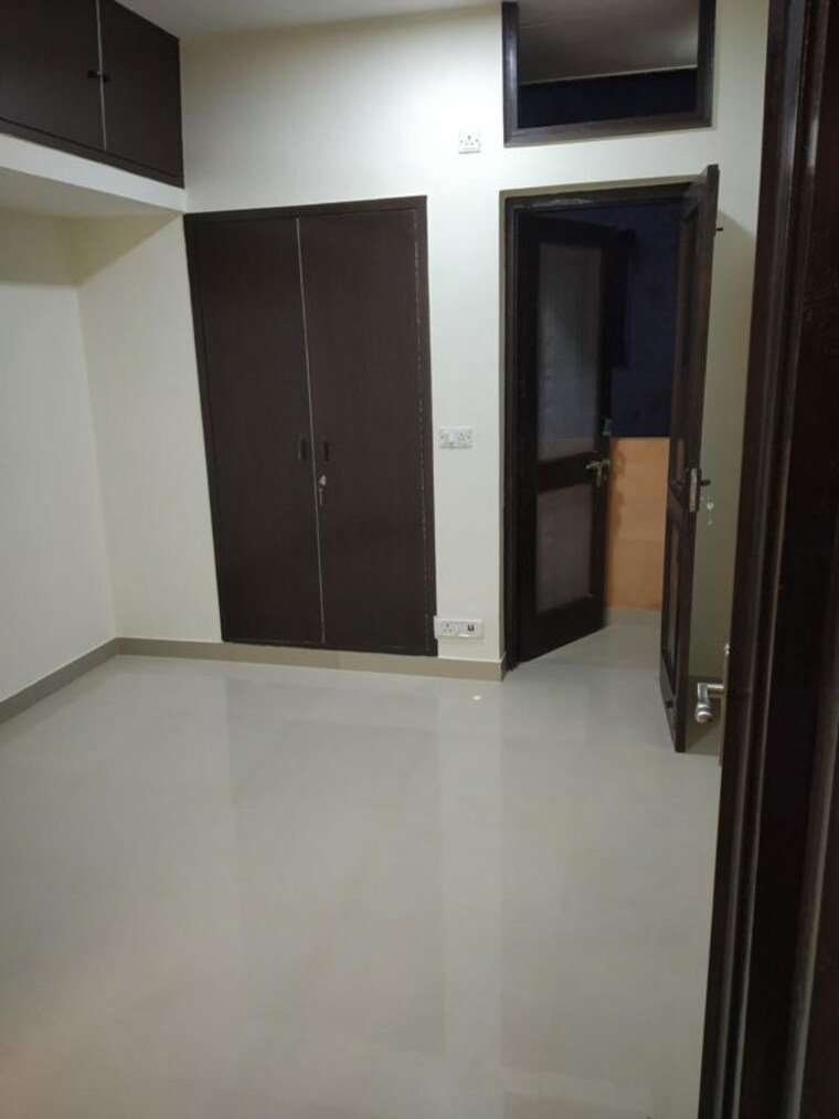Room, lajpat nagar 2 Bedroom 1000 Sq.Ft. Builder Floor In Lajpat Nagar Delhi 10506953