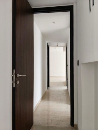 2 BHK + Study Room,Store Room 893 Sq.Ft. Apartment in Lodha The Park