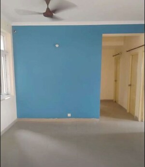 Room in 3 BHK Apartment at Rohtas Plumeria, Gomti Nagar – for Rent