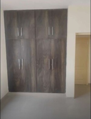 Furnished Amenities in 3 BHK Apartment at Rohtas Plumeria, Gomti Nagar – for Rent