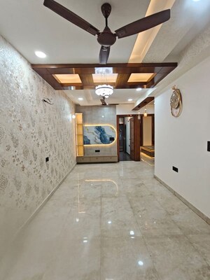 Kitchen in 5 BHK Builder Floor at Vaishali Sector 9 – for Sale