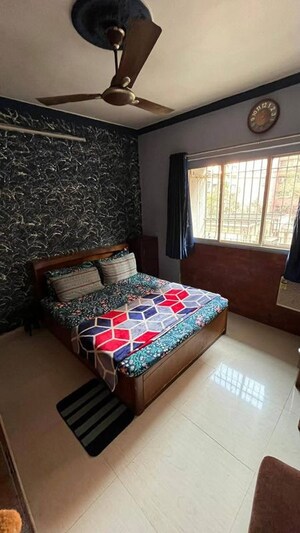 Bedroom in 2 BHK Apartment at Pearl CHS, Dadar East – for Rent