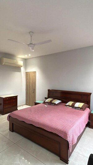 Bedroom in 2 BHK Apartment at Hewo Apartment, Sector 15 – for Rent