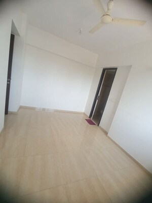 Room in 2 BHK Apartment at Union Park, Chembur – for Rent