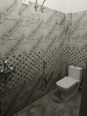 Bathroom in 2 BHK Independent House at Jankipuram – for Rent