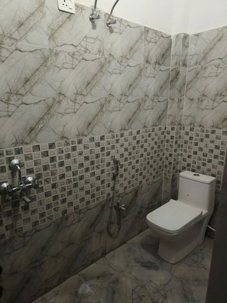 Bathroom, jankipuram 2 Bedroom 1000 Sq.Ft. Independent House In Jankipuram Lucknow 10507172