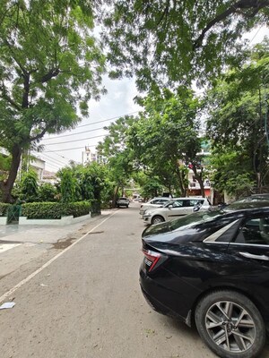 Parking in 4 BHK Builder Floor at Vaishali Sector 5 – for Sale