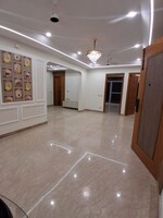 4 BHK + Servant Room,Study Room 3000 Sq.Ft. Builder Floor in DLF Phase II