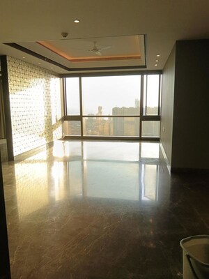 Room in 3 BHK Apartment at Lodha The Park, Worli – for Rent