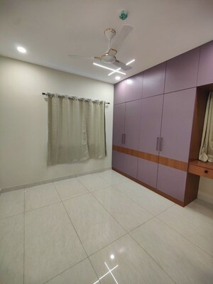 Room in 3 BHK Apartment at Prestige Beverly Hills, Kokapet – for Rent