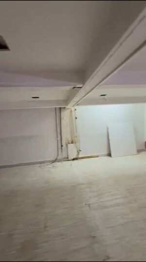 Room in  Shop at Powai Plaza, Powai – for Rent