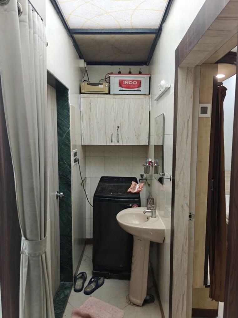 Bathroom, shivajinagar 2 Bedroom 1000 Sq.Ft. Apartment In Shivajinagar Pune 10507431