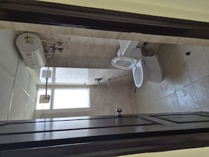 Building Lobby in 3.5 BHK Apartment at Sethi Arcade, Sector 76 – for Rent