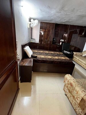 1 RK Builder Floor For Rent in Malviya Nagar