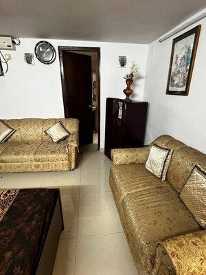 Bedroom in 1 RK Builder Floor at Malviya Nagar – for Rent