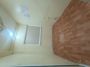 Room in  Office Space at Mahavir Park, Satara Road – for Rent