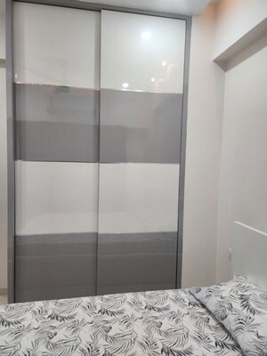 Room in 2 BHK Apartment at Vaishnodevi Circle – for Rent