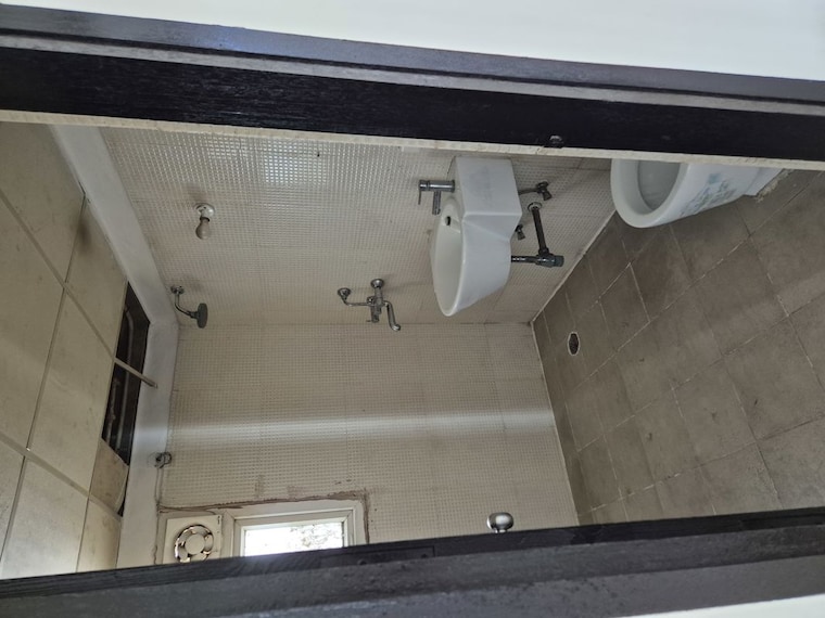 Kitchen, aditya-celebrity-homes 3 Bedroom 1445 Sq.Ft. Apartment In Sector 76 Noida 10507495