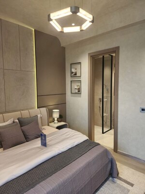 Bedroom in 4 BHK Builder Floor at Palam Vihar – for Sale