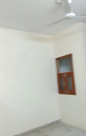 Room in 3 BHK Builder Floor at Panchsheel Vihar – for Rent