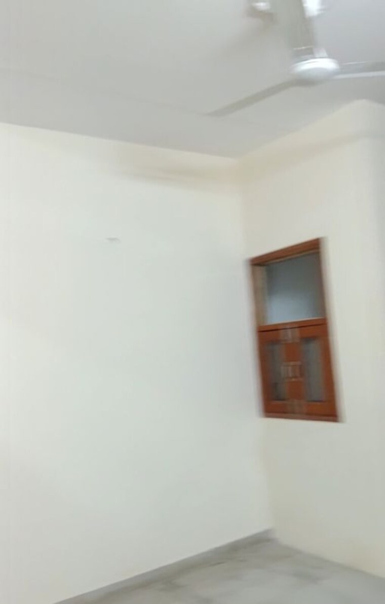 Room, panchsheel vihar 3 Bedroom 130 Sq.Yd. Builder Floor In Panchsheel Vihar Delhi 10507513