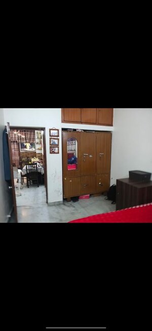 Room in 2 BHK Apartment at Sector 39 – for Sale
