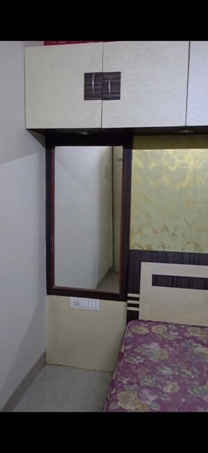 Furnished Amenities in 1.5 BHK Apartment at Aashirwad Apartment Andheri, Andheri East – for Rent