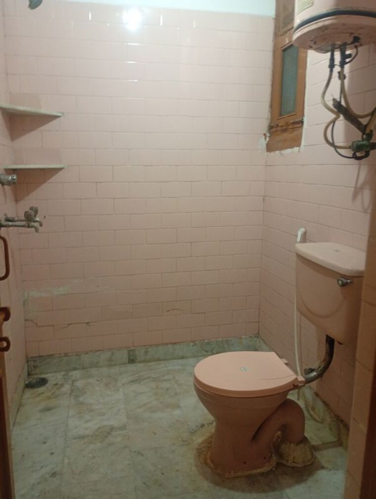 Bathroom, sector 6 dwarka 3 Bedroom 1700 Sq.Ft. Apartment In Sector 6 Dwarka Delhi 10507563