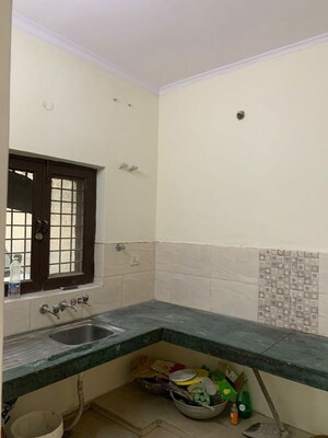 Room in 2 BHK Builder Floor at Sector 23 – for Rent