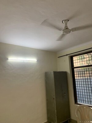 Room in 2 BHK Builder Floor at Sector 23 – for Rent