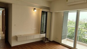 Room in 2 BHK Independent House at RWA Apartments Sector 50, Sector 50 – for Rent