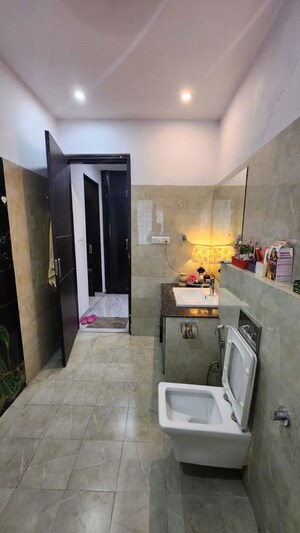 Kitchen in 6+ BHK Independent House at Gomti Nagar – for Sale