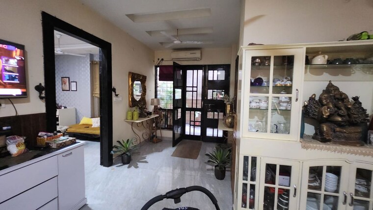  Parking, gomti nagar 6+ Bedroom 2152 Sq.Ft. Independent House In Gomti Nagar Lucknow 10507630