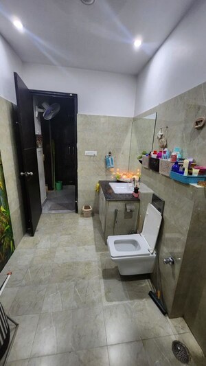 Team Area in 6+ BHK Independent House at Gomti Nagar – for Sale