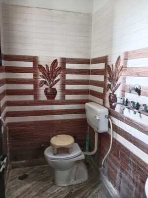 Bathroom in 1 BHK Builder Floor at Huda – for Rent