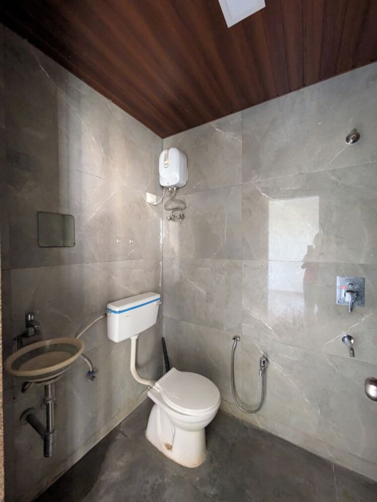 Bathroom, juhi-greens 3 Bedroom 1600 Sq.Ft. Apartment In Seawoods Navi Mumbai 10507634