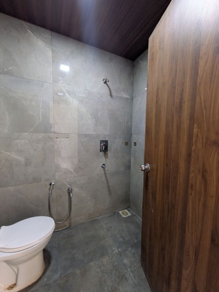 Bathroom, juhi-greens 3 Bedroom 1600 Sq.Ft. Apartment In Seawoods Navi Mumbai 10507634