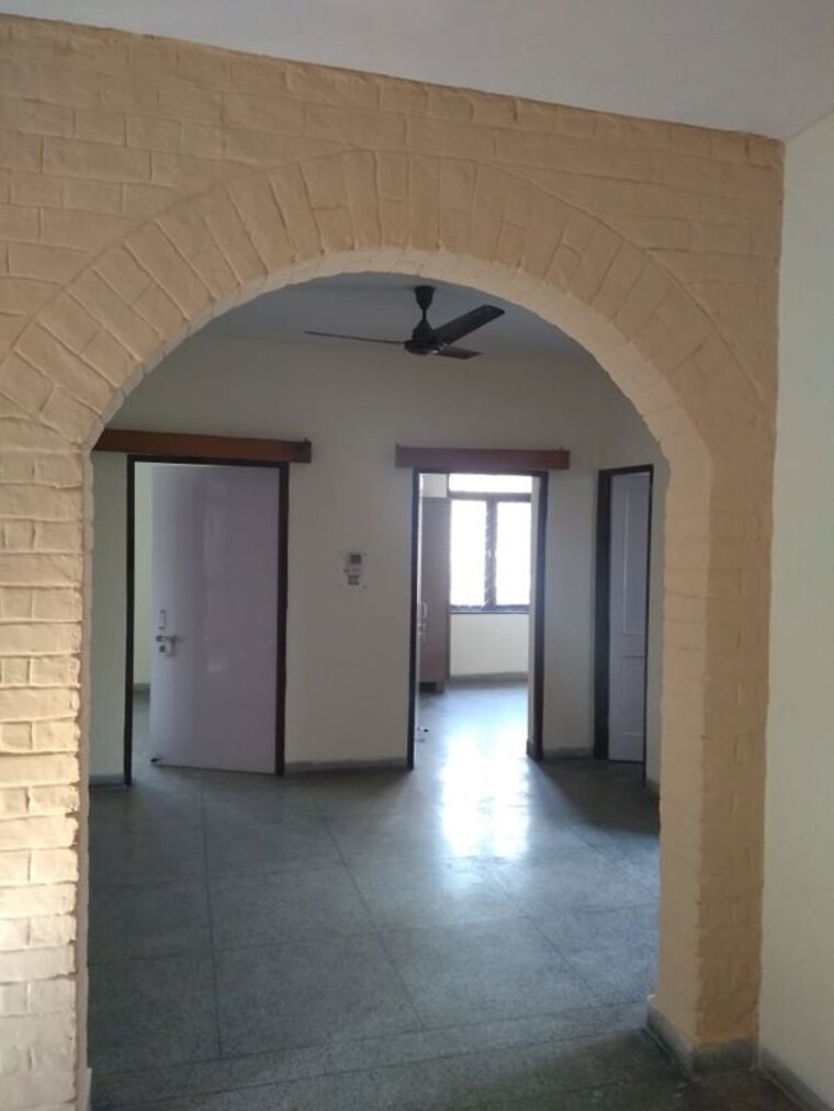 Lobby, halwasiya-jalvayu-vihar 3 Bedroom 1100 Sq.Ft. Apartment In Sector 30 Gurgaon 10507631