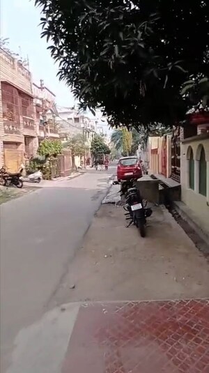 Parking in 6+ BHK Independent House at Bangla Bazar – for Sale