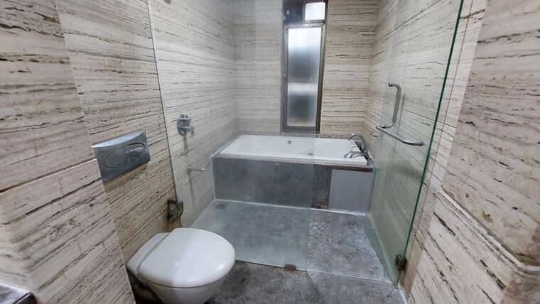 Bathroom, lodha-luxuria 3 Bedroom 2000 Sq.Ft. Apartment In Majiwada Thane 10507659
