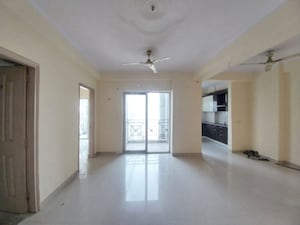 2.5 BHK Apartment For Rent in Skytech Matrott, Sector 76
