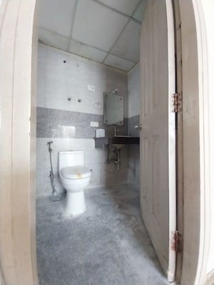Bathroom in 2.5 BHK Apartment at Skytech Matrott, Sector 76 – for Rent
