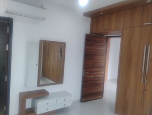 3 BHK Apartment For Rent in Elegant Floatilla Apartment, Neknampur