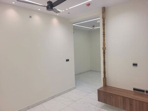 Room in 2.5 BHK Apartment at Sumadhura Olumpus, Nanakramguda – for Rent