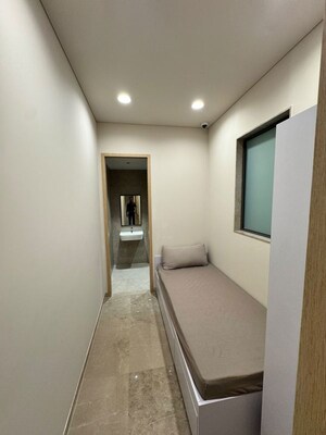 Building Lobby in 4 BHK Apartment at Kalpataru Parkcity Estella, Kolshet Road – for Sale