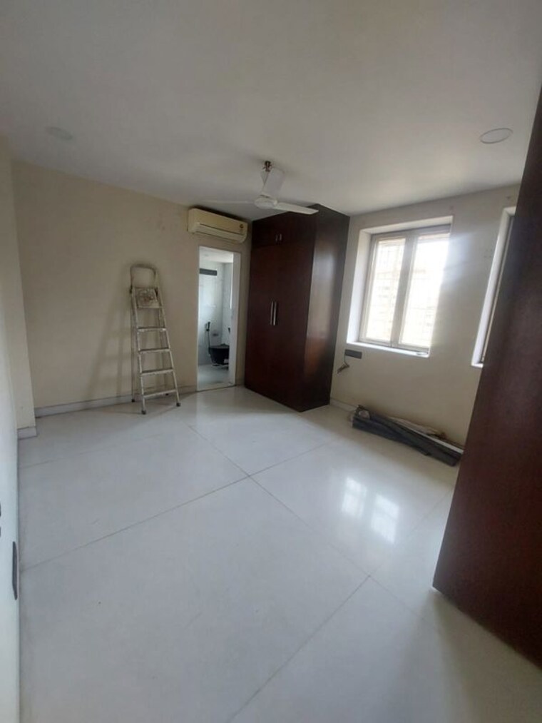 Room, breach candy 3.5 Bedroom 1960 Sq.Ft. Apartment In Breach Candy Mumbai 10507793